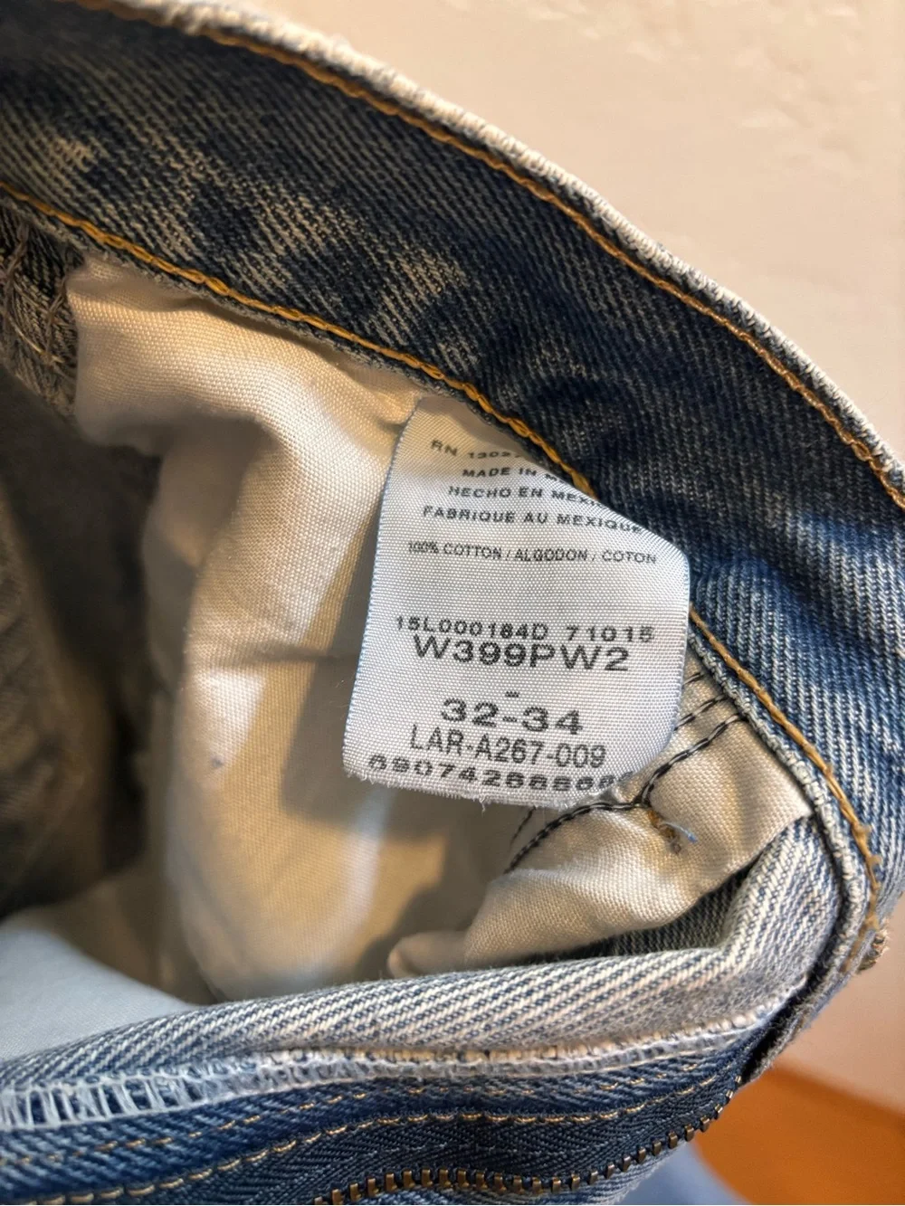 Wrangler Cowboy Cut Distressed Jeans 32x34 made in Mexico